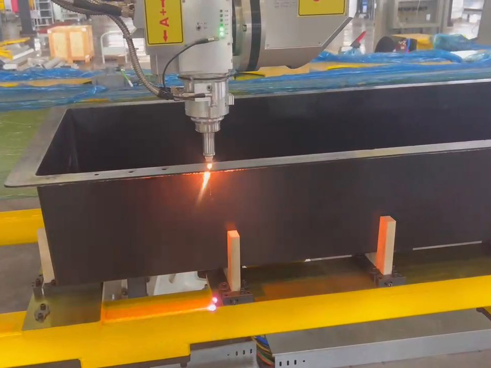 3D five-axis laser cutting machine