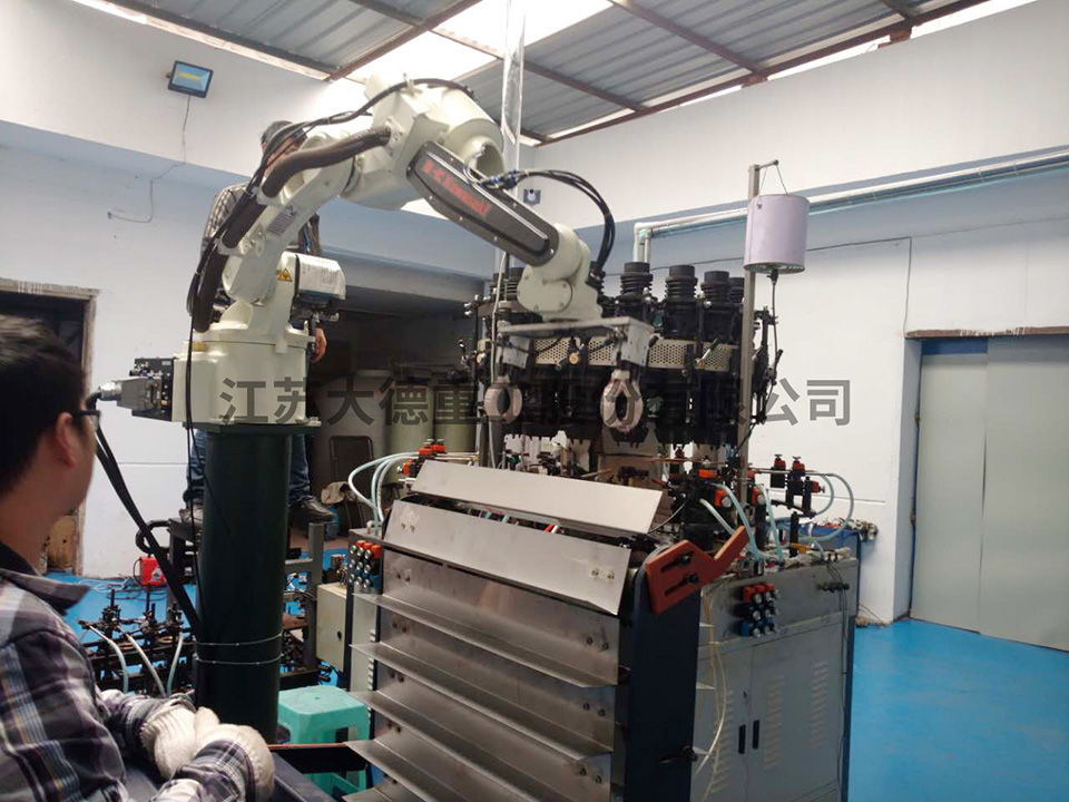 Glass-Handling Robots