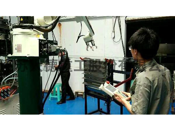 robotic works in pipes